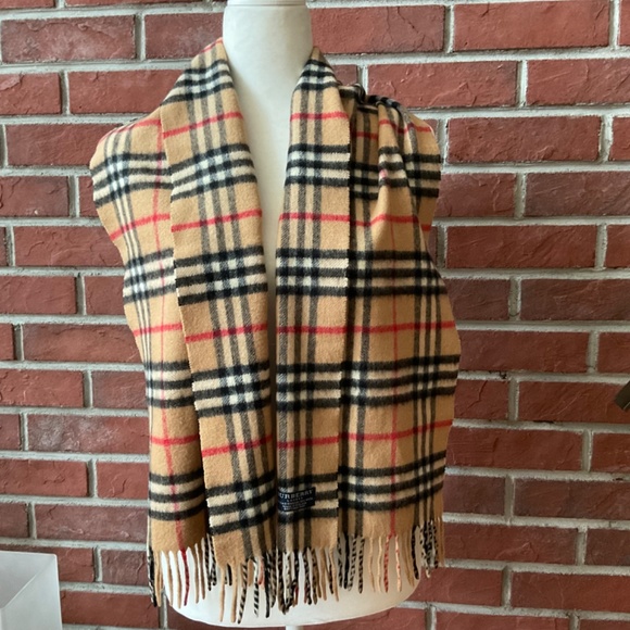 •Burberry London Classic Nova Check Plaid Wool Cashmere Fringed Scarf 56”x12” - Picture 2 of 7